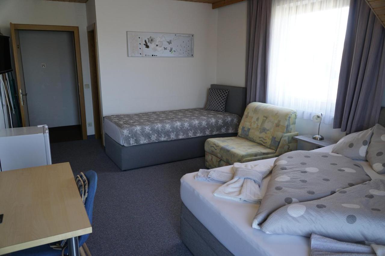 פאק אם סי Pension-Ferienwohnung Rotar מראה חיצוני תמונה