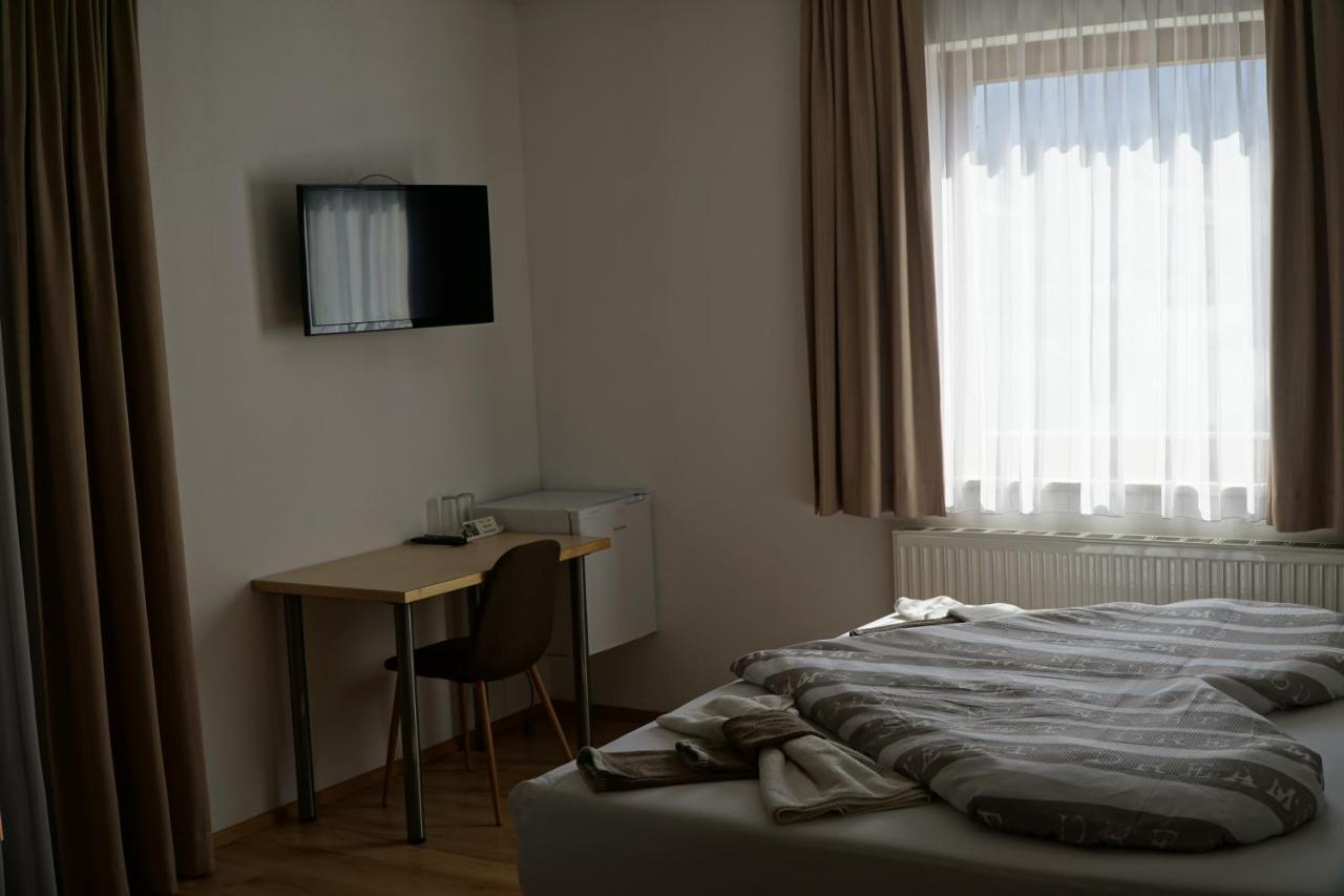פאק אם סי Pension-Ferienwohnung Rotar מראה חיצוני תמונה