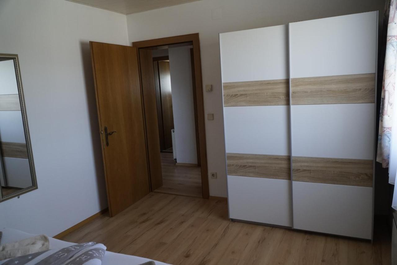 פאק אם סי Pension-Ferienwohnung Rotar מראה חיצוני תמונה