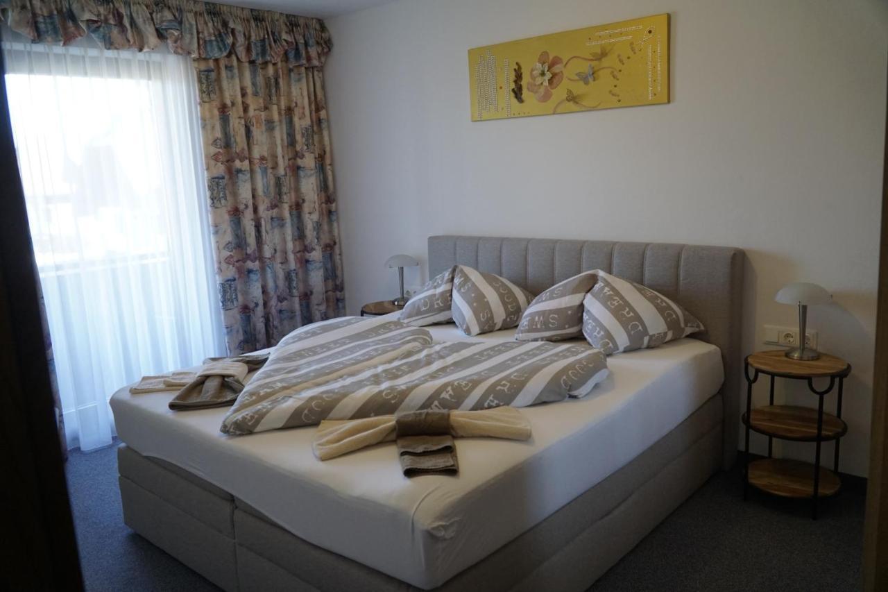 פאק אם סי Pension-Ferienwohnung Rotar מראה חיצוני תמונה