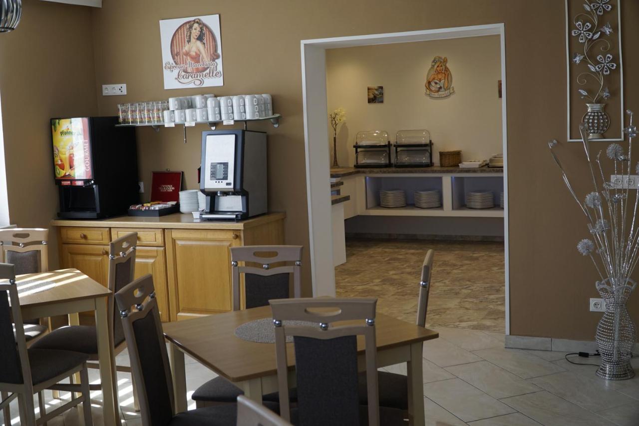פאק אם סי Pension-Ferienwohnung Rotar מראה חיצוני תמונה